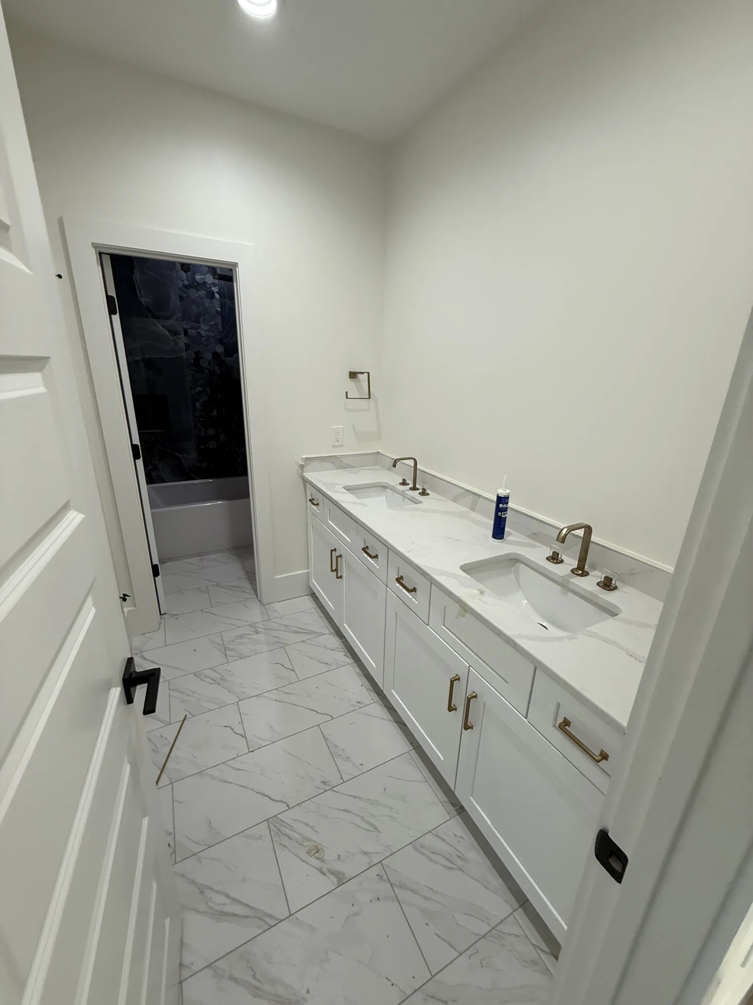 Double vanity fixtures plumbed in a new construction home in Port Neches, TX